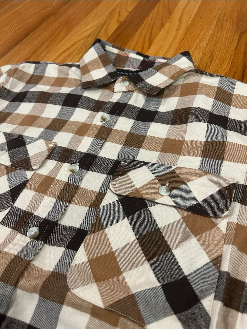 Banana Republic Men’s Plaid Button-Down Flannel Shirt Brown, Tan, Cream - SIZE M